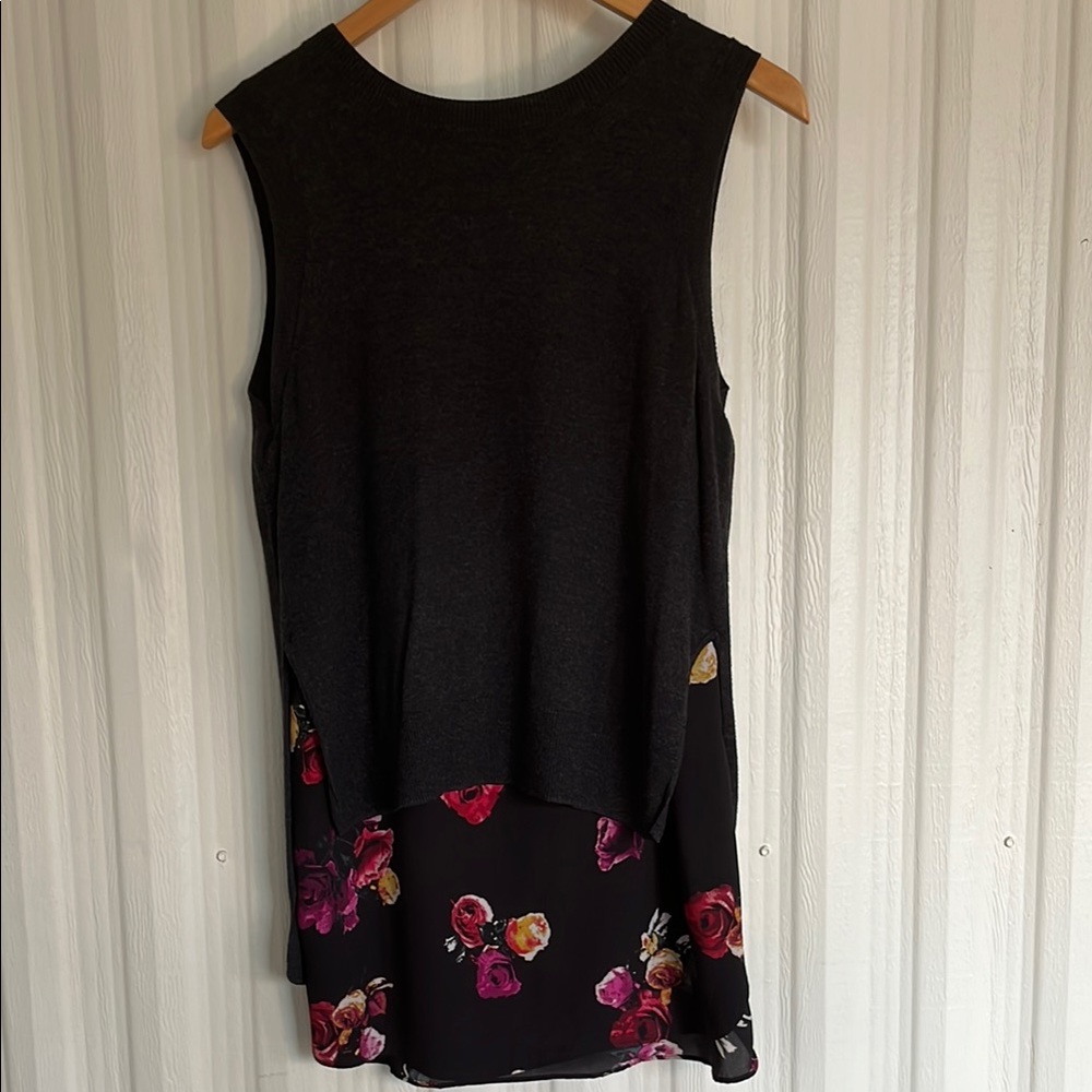 THAKOON Black SLEEVELESS Gray SWEATER Top with Black Floral Accents Womens M - Picture 1 of 5